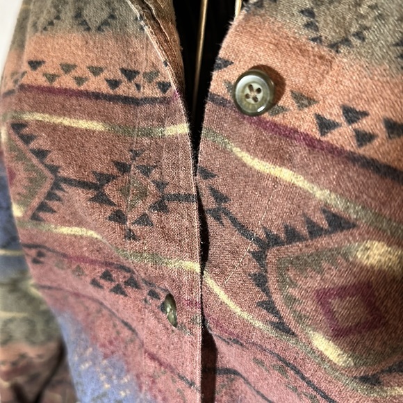 Aztec Cabela’s Button Up - Picture 5 of 6